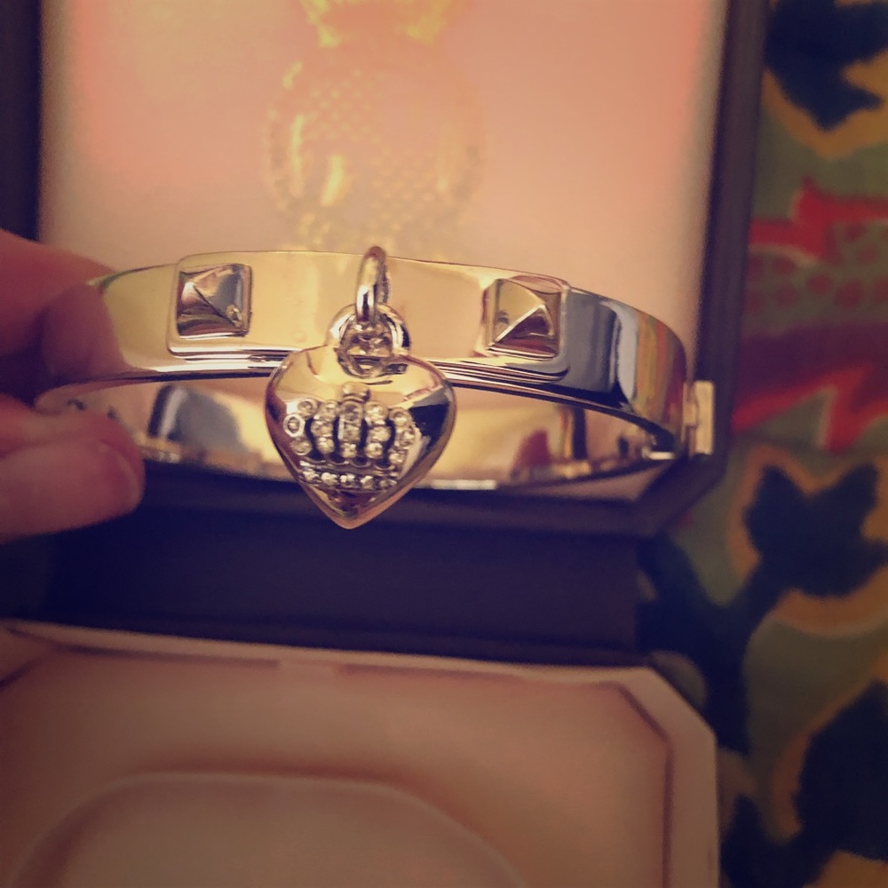 NW. Juicy Couture Heart w/ Crown Bangle.